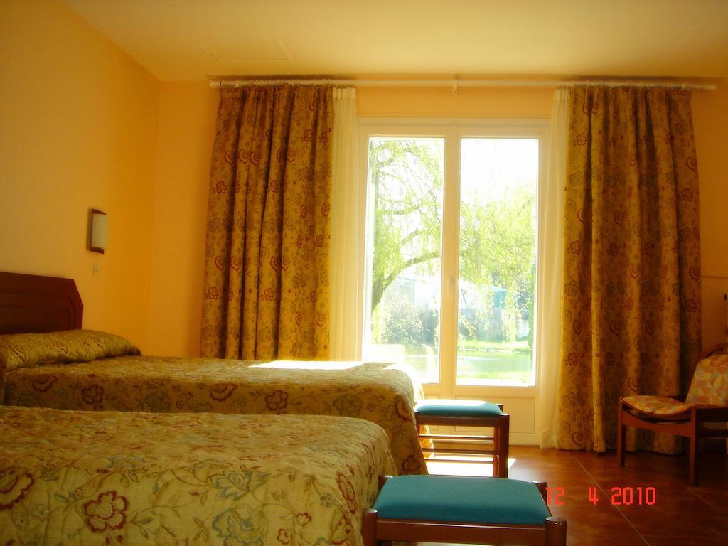 Motel Des Bruyeres Lamotte-Beuvron Quarto foto