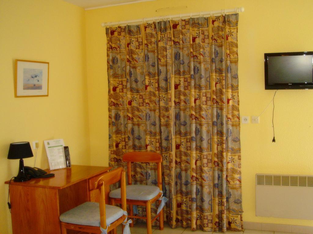 Motel Des Bruyeres Lamotte-Beuvron Quarto foto