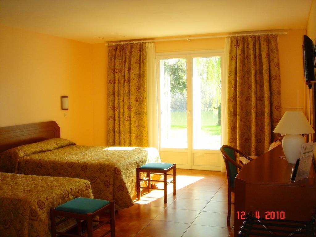 Motel Des Bruyeres Lamotte-Beuvron Quarto foto